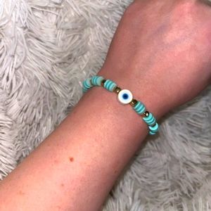 Blue eye bracelet